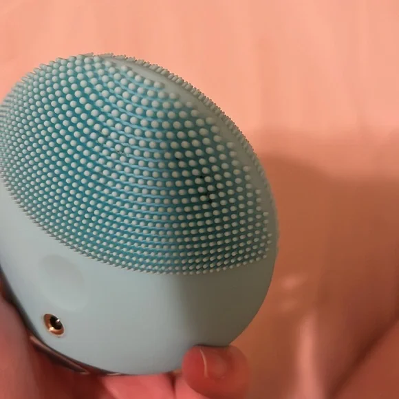 FOREO Luna Mini 3! - Picture 3 of 7
